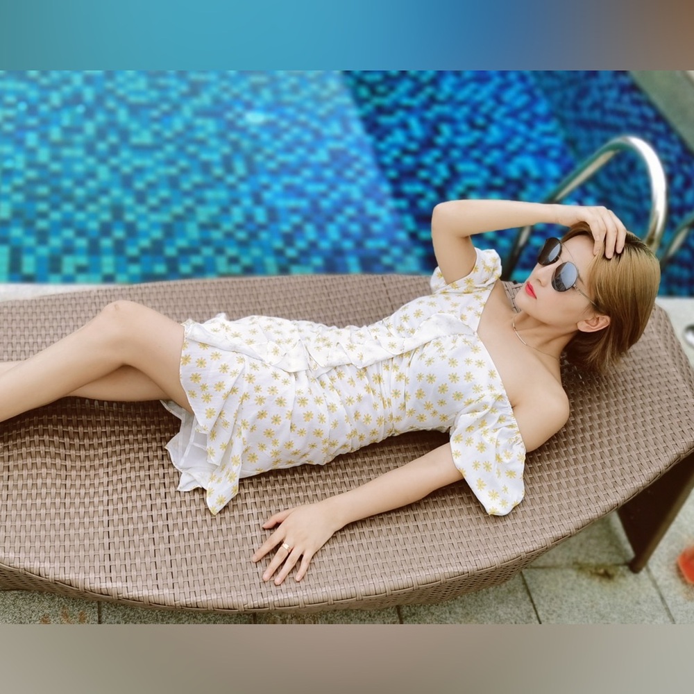 Beautiful floral, vibrant, yellow dress